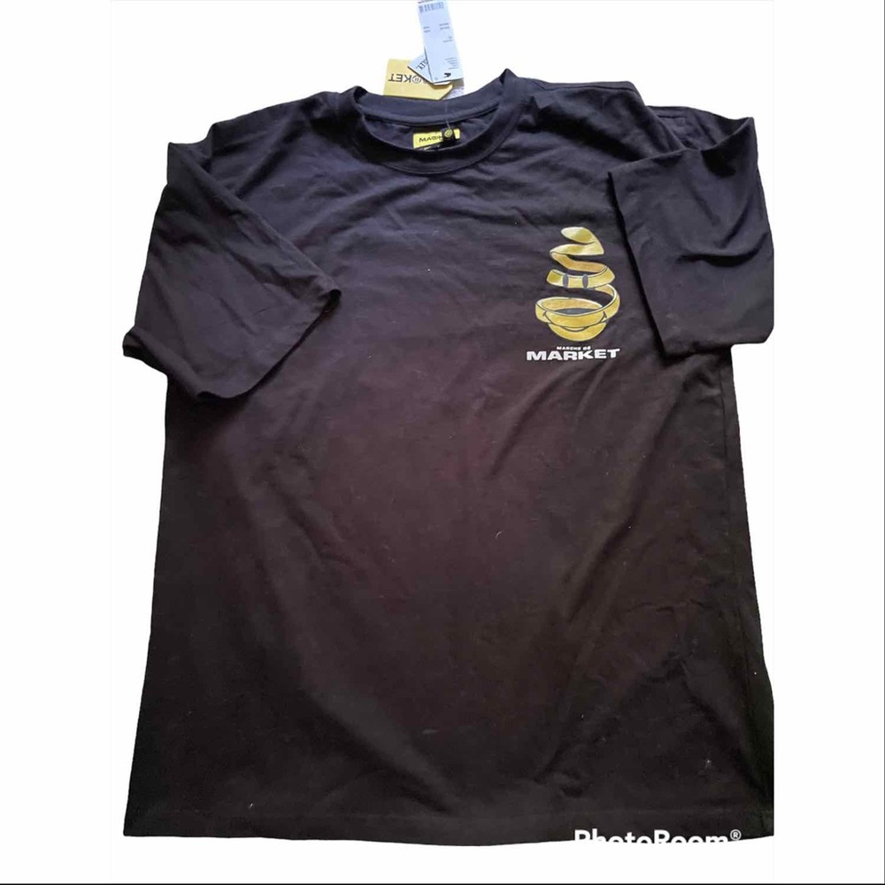 Market NWT tee